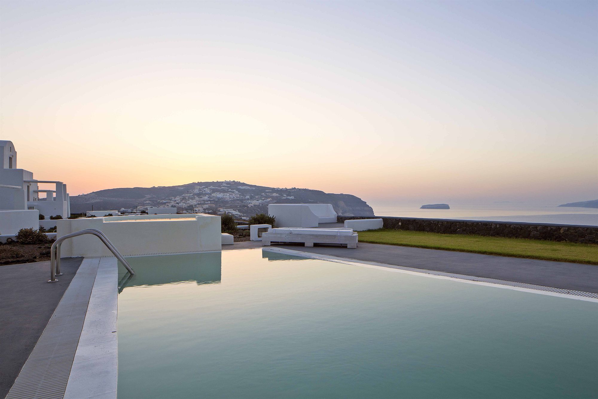 Santorini Princess Presidential Suites Akrotírion Esterno foto